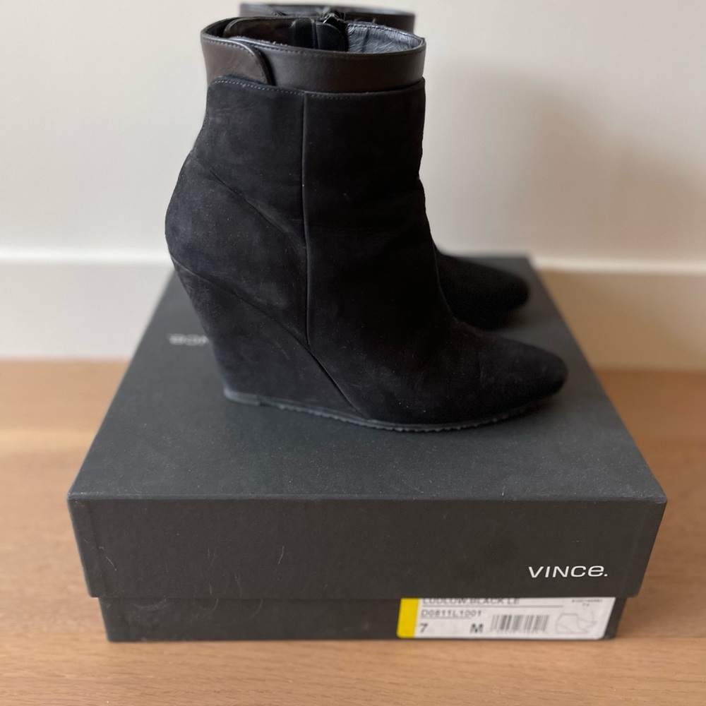 VINCE LUDLOW WEDGE BOOTIES in Black Suede